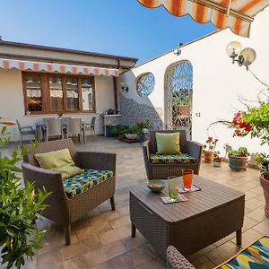 Appartamento Sunny Courtyard, Piombino